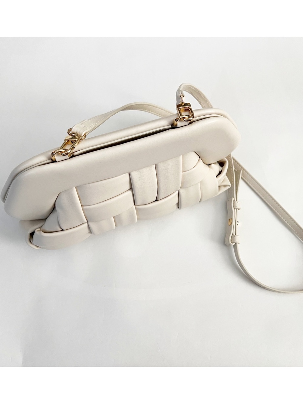 Themoire Tia Woven Clutch/Shoulder Bag in Shell - Picture 6 of 14